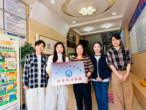 以关键要素改革服务“建高创大”
——教育系赴知源教育访企拓岗并共建实习基地